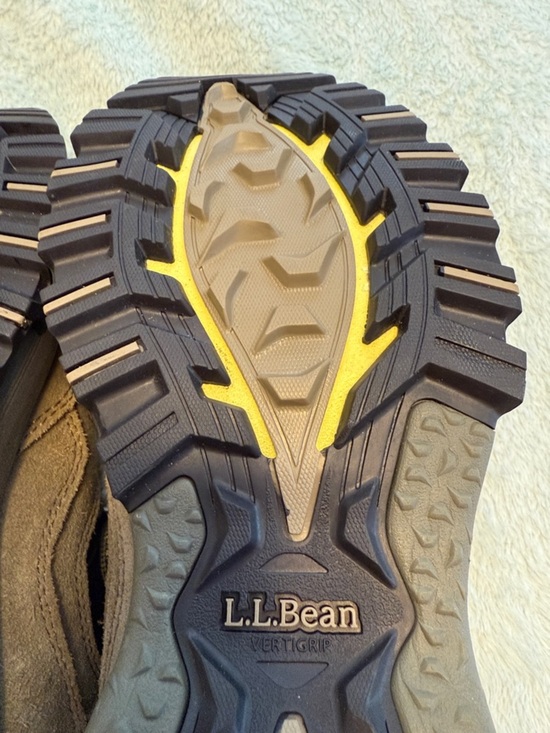 NWOT - L.L. Bean Men\'s Tan and Black Comfort Ride Waterproof Shoes main image 4